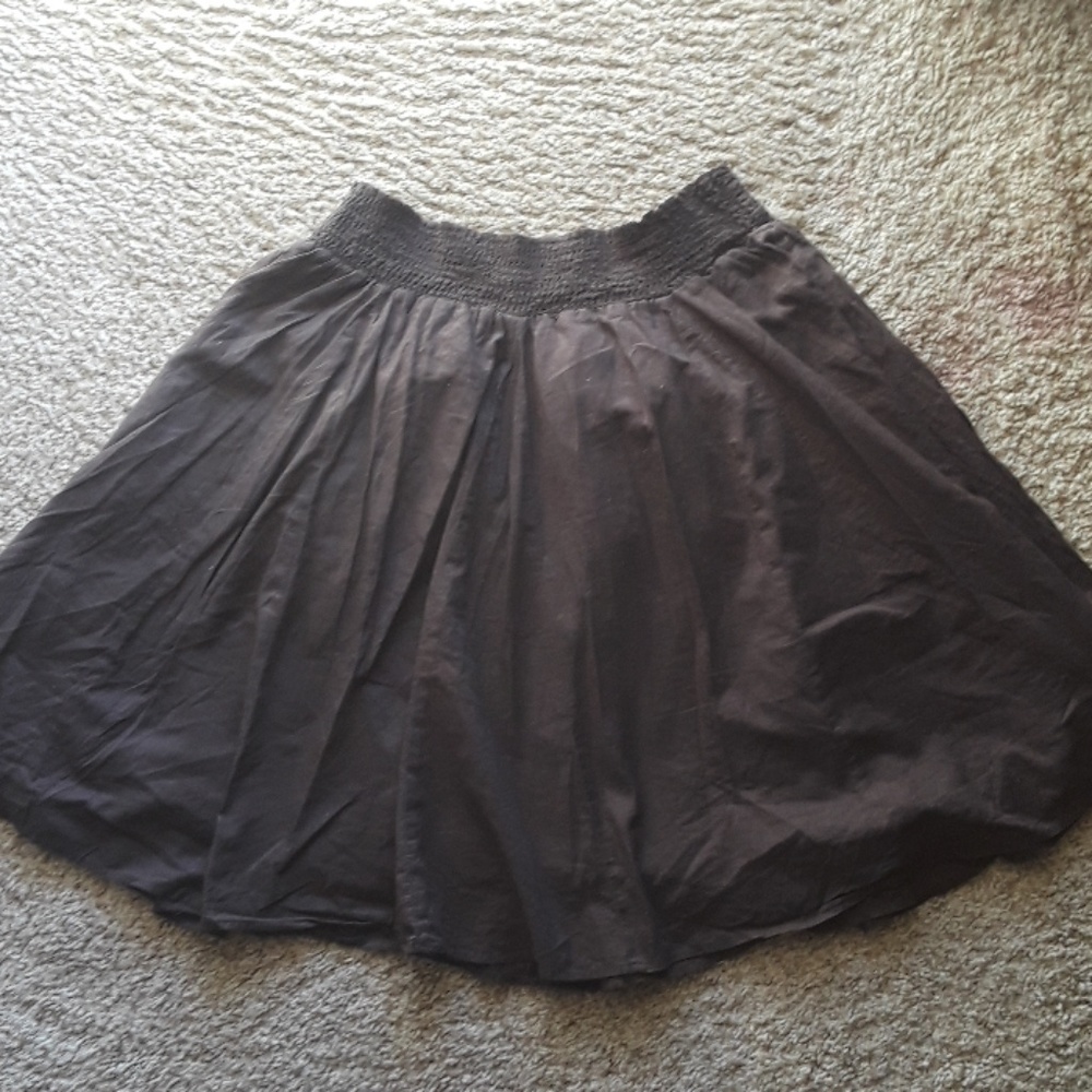 Banana Republic Flowy brown skirt